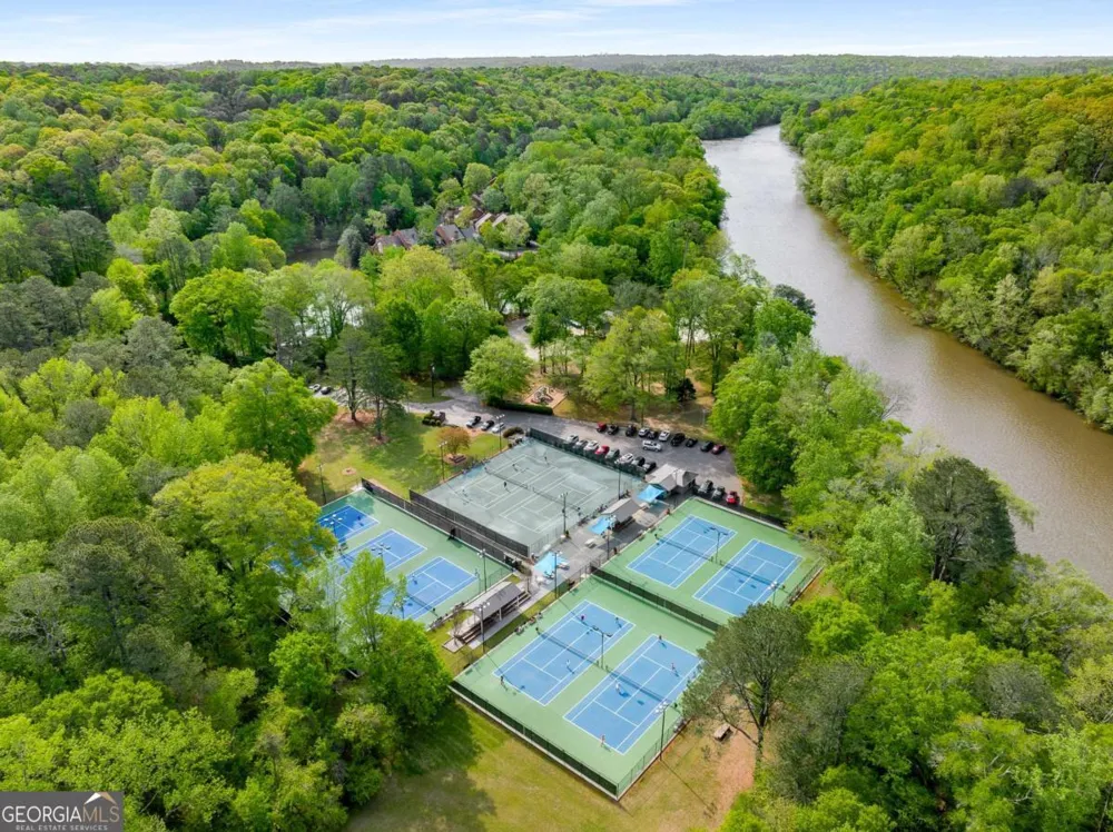 700 Cedar Knoll DR Roswell, GA 30076