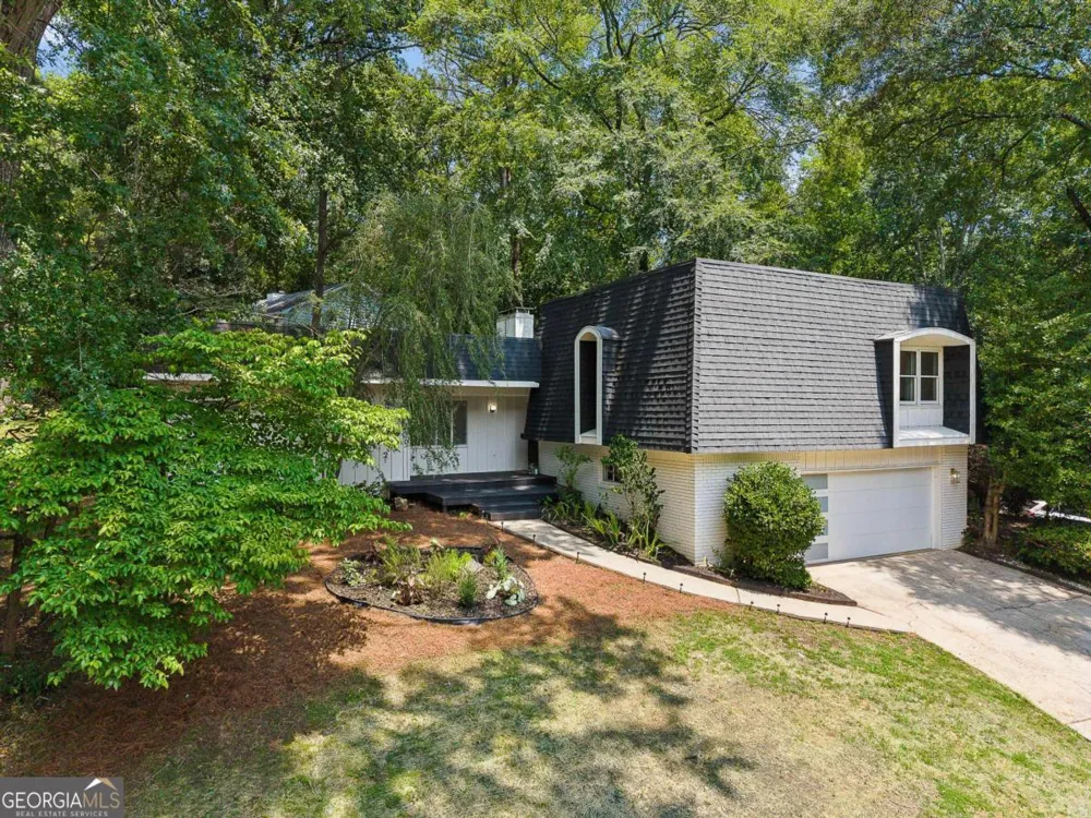 700 Cedar Knoll DR Roswell, GA 30076