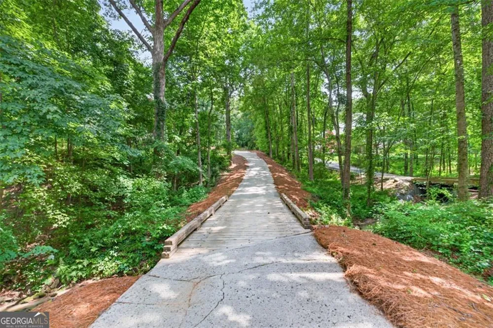 667 Wellington DR Winder, GA 30680