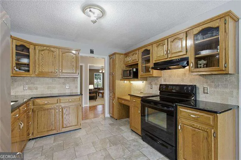 583 Avondale DR Rocky Face, GA 30740