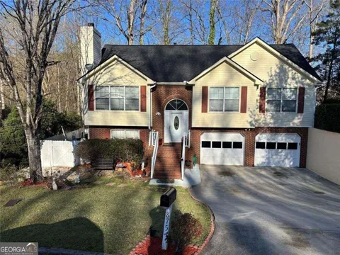 875 Long Branch CIR