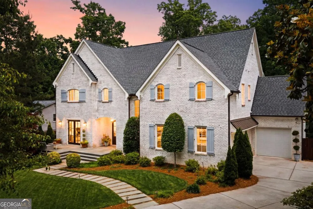 6321 Hunting Creek RD Sandy Springs, GA 30328