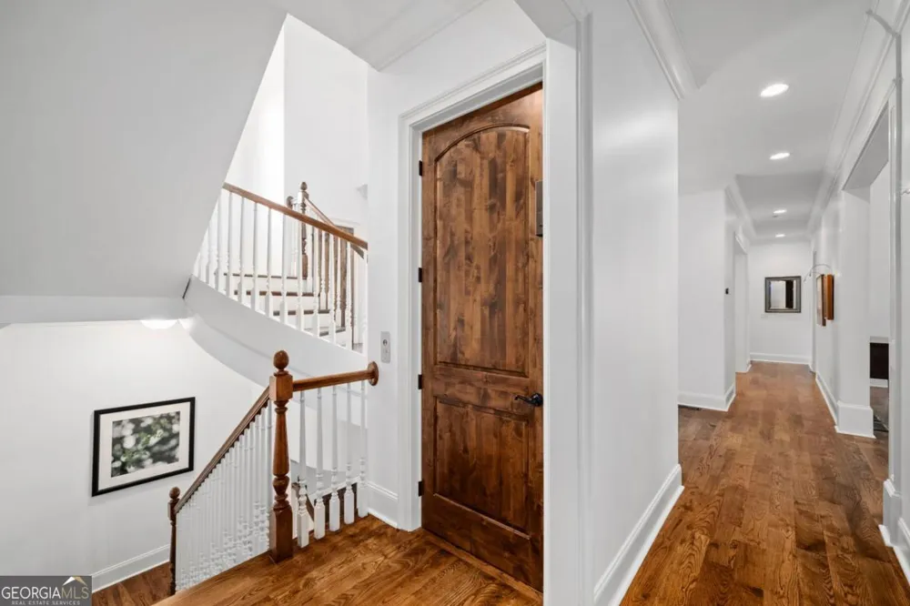 6321 Hunting Creek RD Sandy Springs, GA 30328