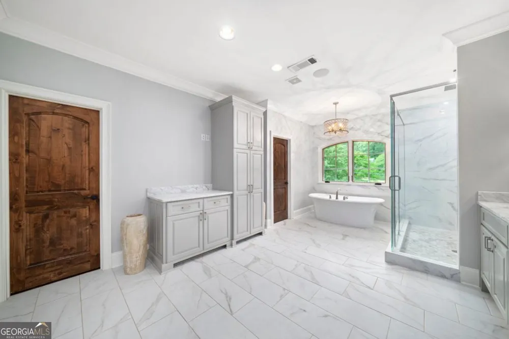 6321 Hunting Creek RD Sandy Springs, GA 30328