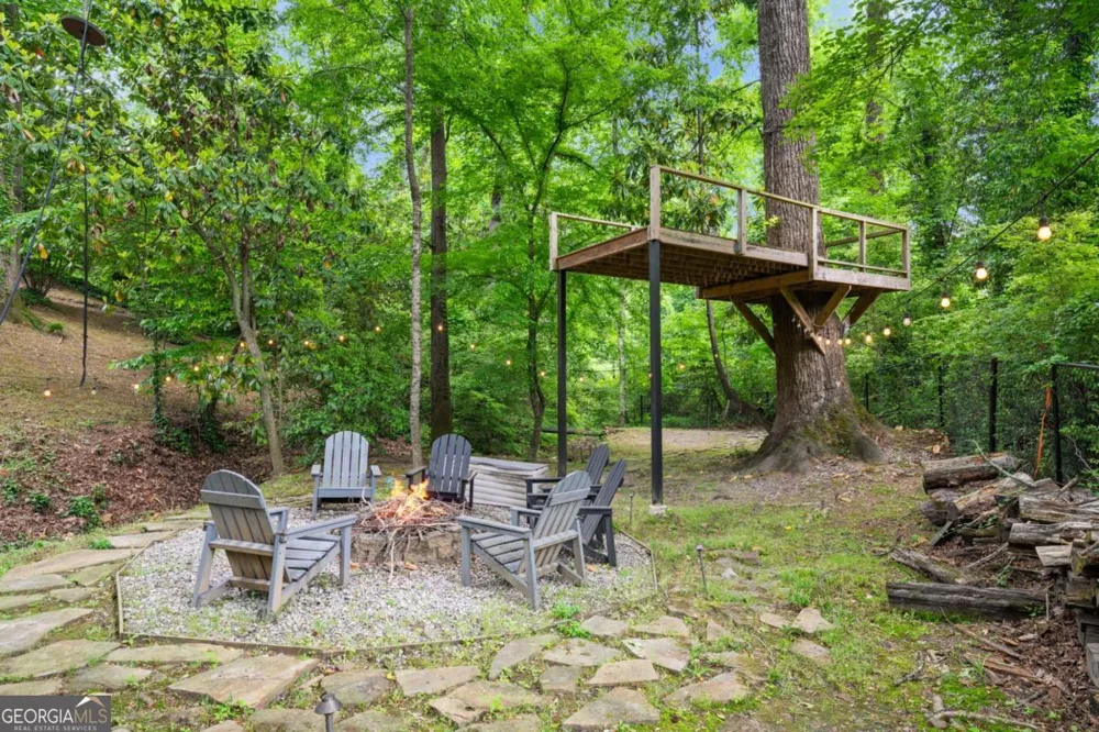 6321 Hunting Creek RD Sandy Springs, GA 30328