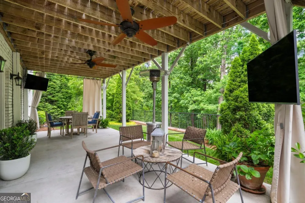 6321 Hunting Creek RD Sandy Springs, GA 30328