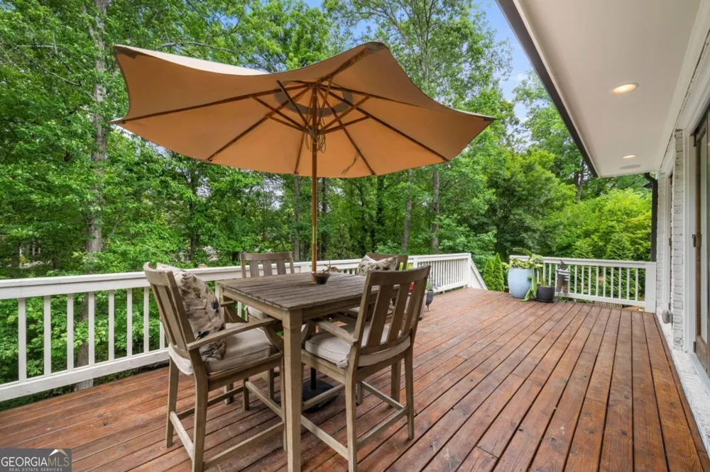 6321 Hunting Creek RD Sandy Springs, GA 30328