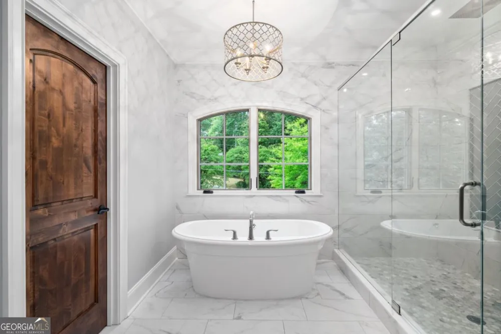 6321 Hunting Creek RD Sandy Springs, GA 30328