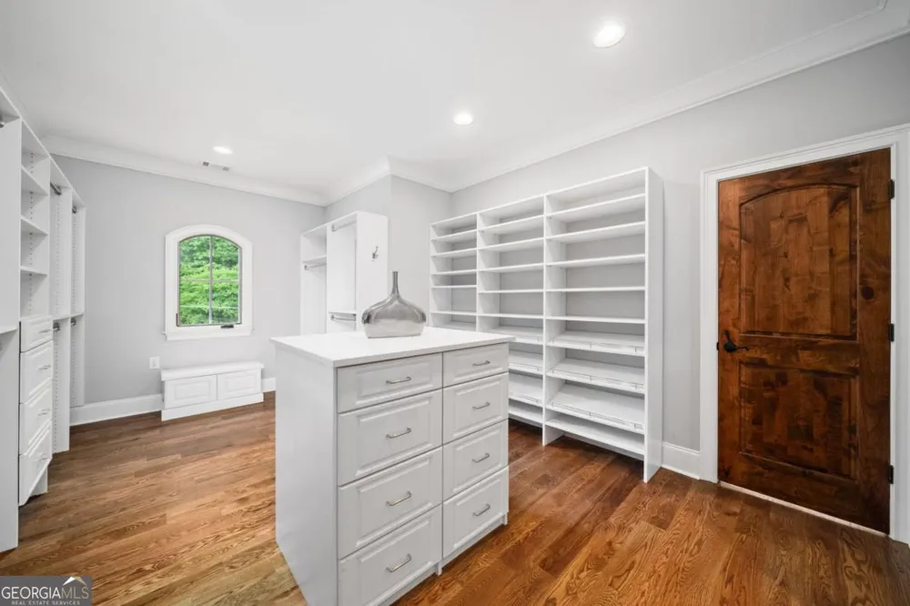 6321 Hunting Creek RD Sandy Springs, GA 30328