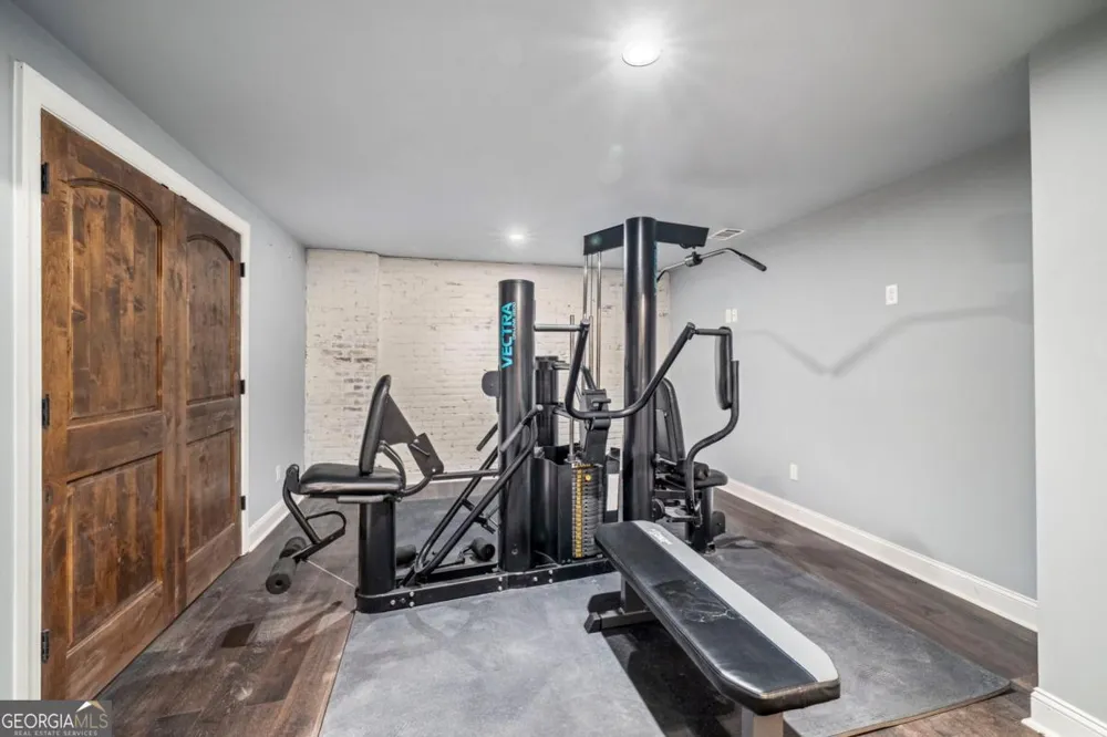 6321 Hunting Creek RD Sandy Springs, GA 30328