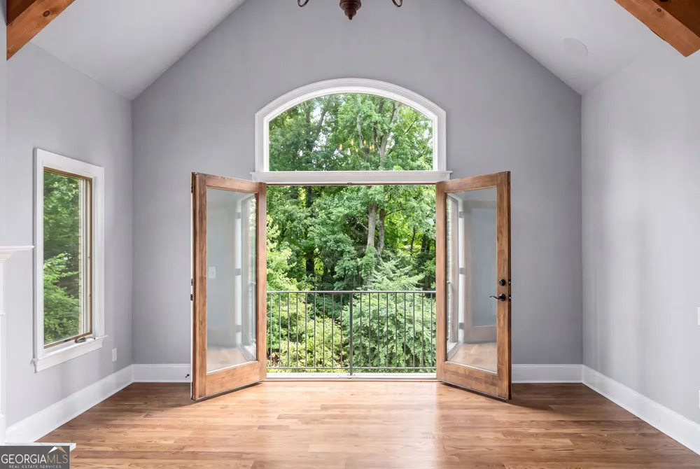 6321 Hunting Creek RD Sandy Springs, GA 30328