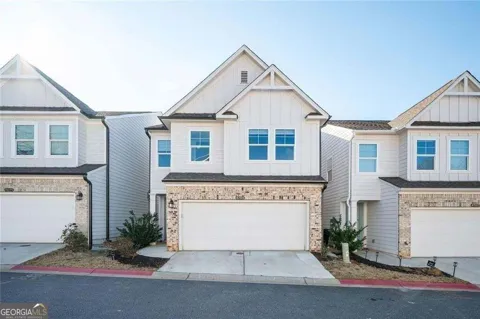 4703 Canary Diamond LN