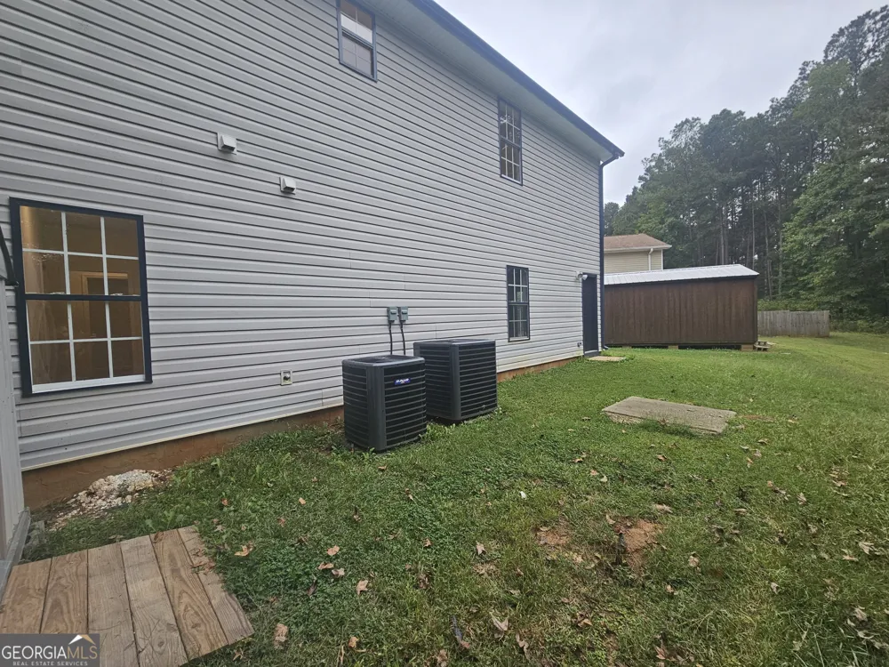 521 Shaggy Hickory TRL Palmetto, GA 30268