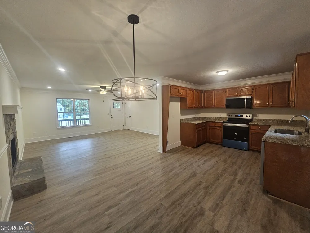 521 Shaggy Hickory TRL Palmetto, GA 30268