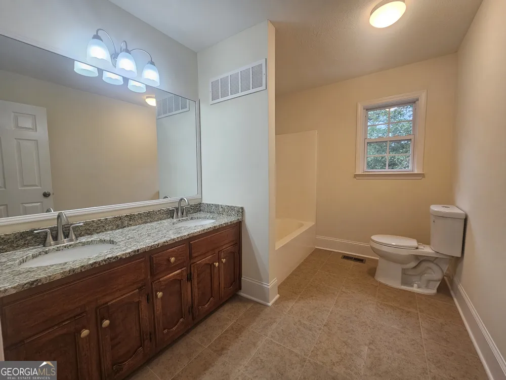 521 Shaggy Hickory TRL Palmetto, GA 30268