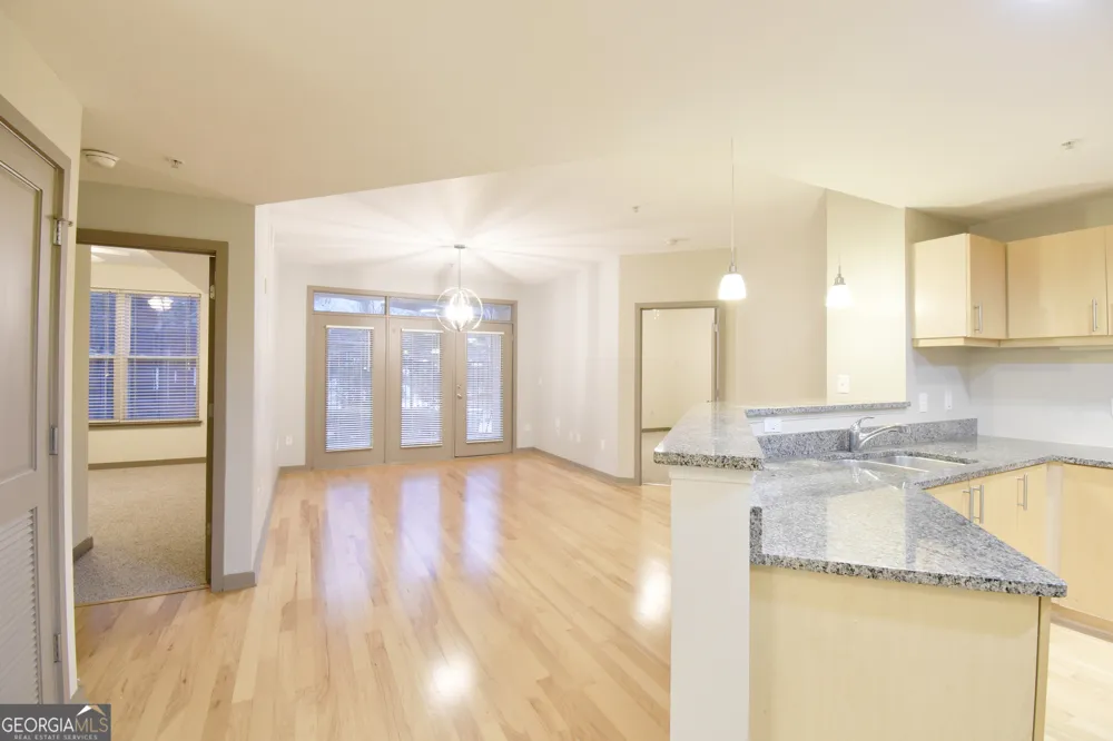 390 17th ST NW Atlanta, GA 30363
