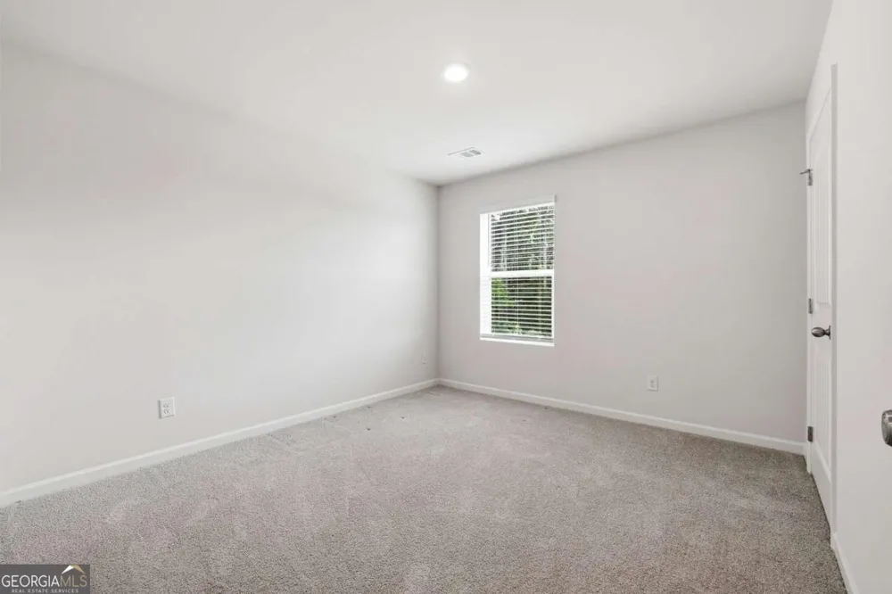 6000 Screech Owl DR Flowery Branch, GA 30542
