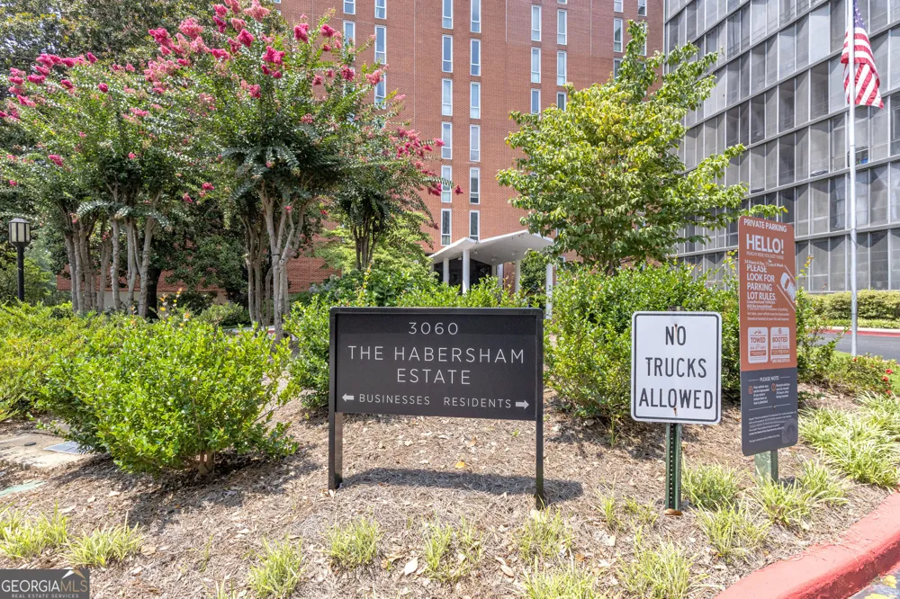 3060 Pharr Court North NW Atlanta, GA 30305