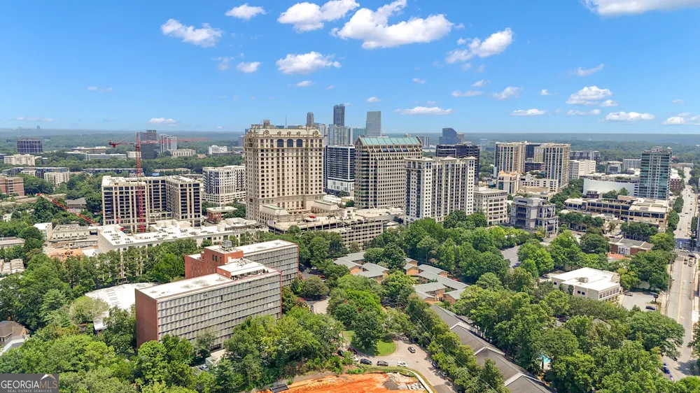 3060 Pharr Court North NW Atlanta, GA 30305