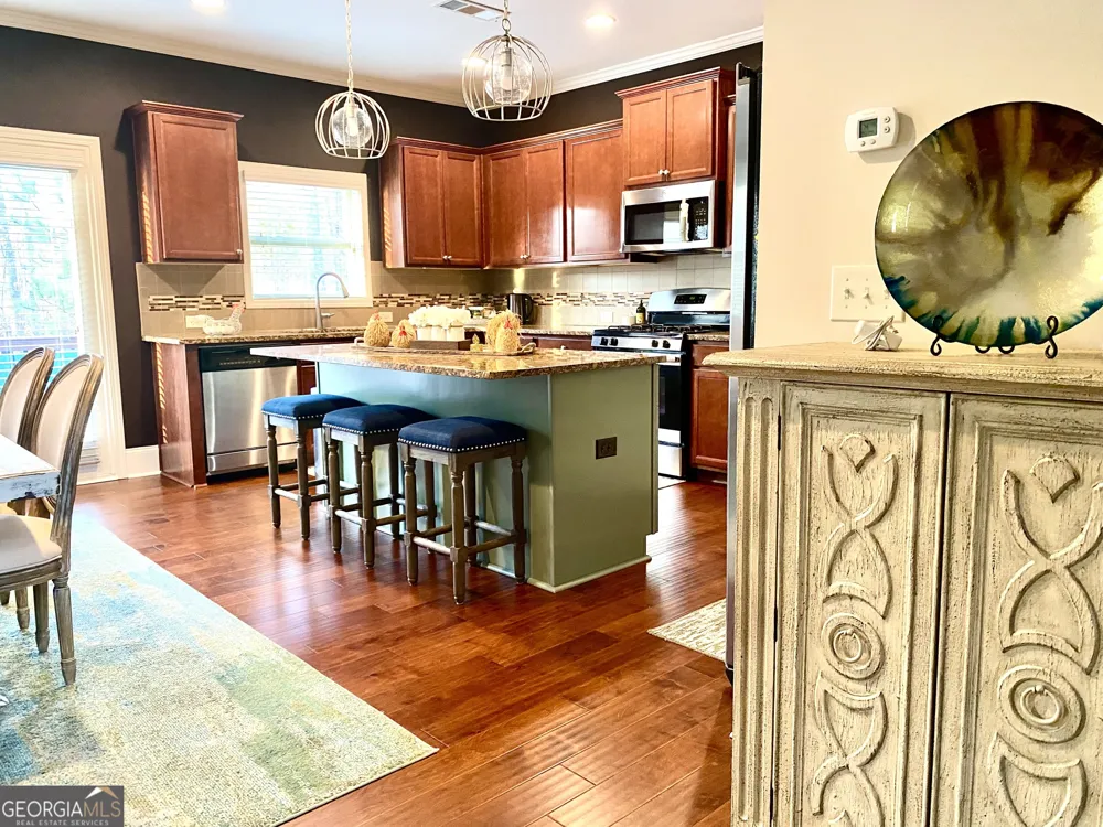 1320 Newbridge CIR Buford, GA 30519