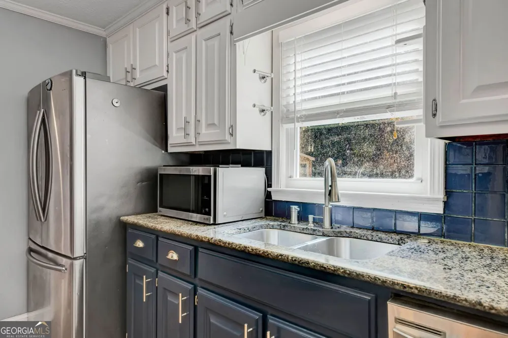 4162 Riverdale DR Snellville, GA 30039