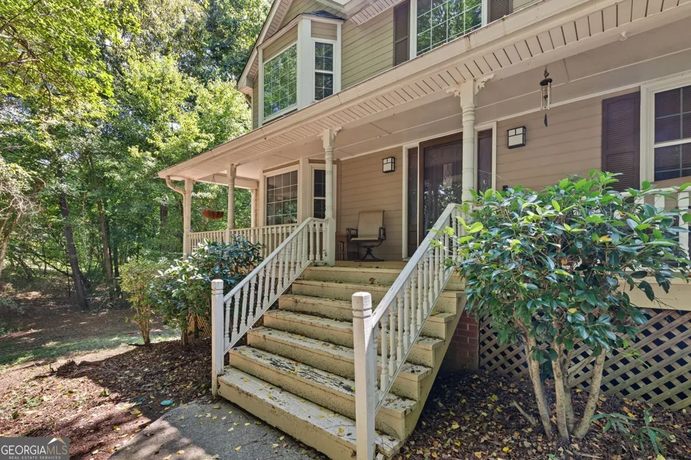 4162 Riverdale DR Snellville, GA 30039