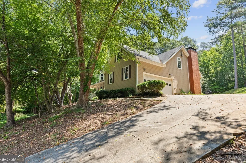 4162 Riverdale DR Snellville, GA 30039