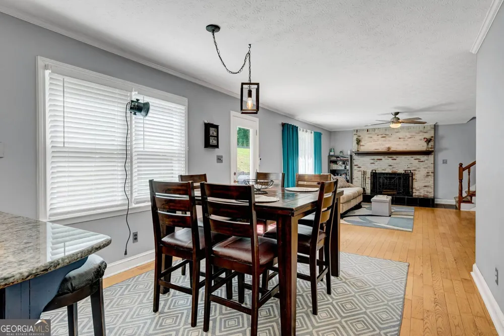 4162 Riverdale DR Snellville, GA 30039