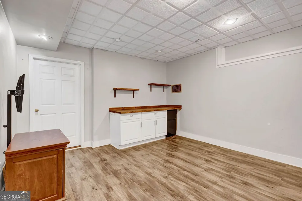 4162 Riverdale DR Snellville, GA 30039