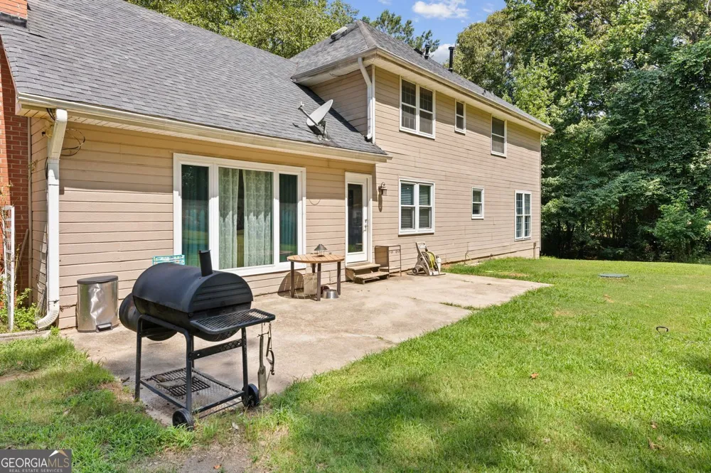 4162 Riverdale DR Snellville, GA 30039
