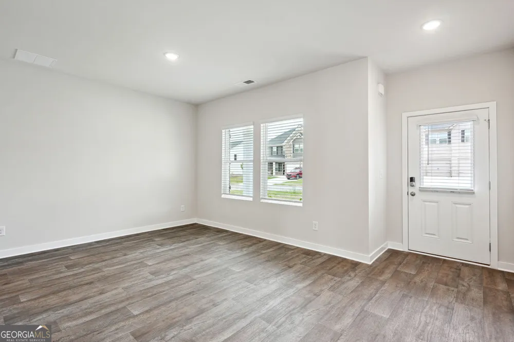 233 Fern Dale DR Fairburn, GA 30213