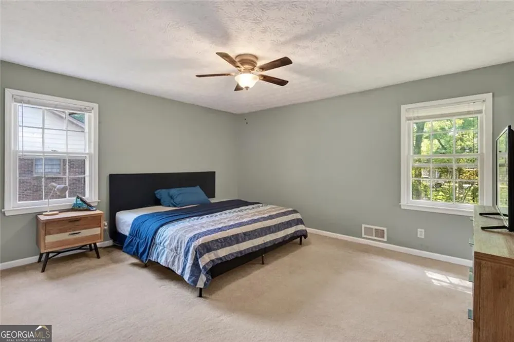 5374 Pounds DR N Stone Mountain, GA 30087