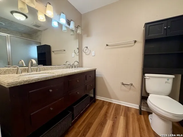705 Loma Vista Kenedy, TX 78119