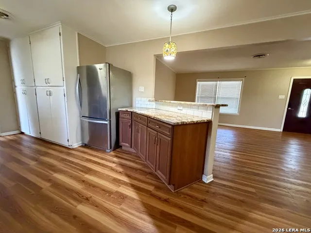 705 Loma Vista Kenedy, TX 78119