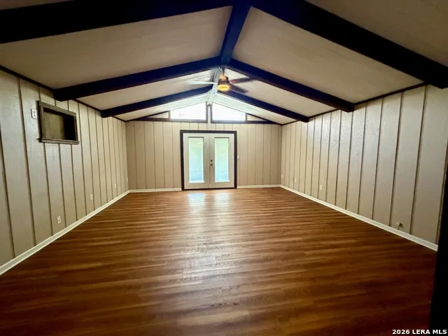 705 Loma Vista Kenedy, TX 78119