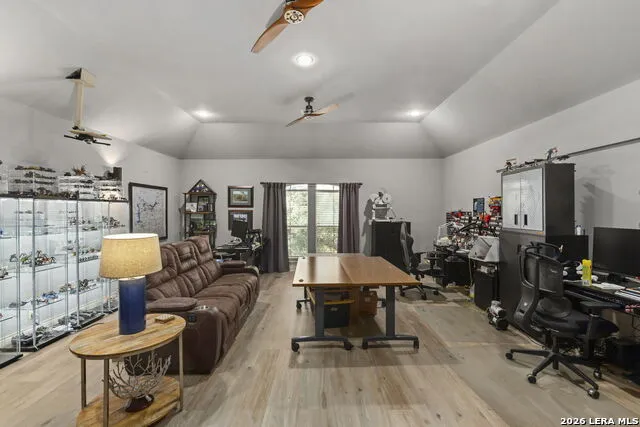 203 CAVAYO TRL Helotes, TX 78023