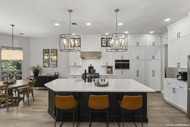 203 CAVAYO TRL Helotes, TX 78023