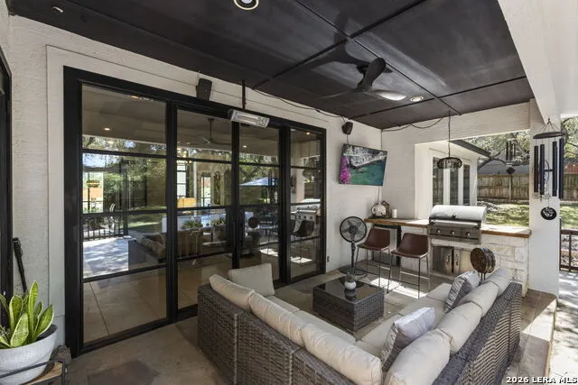 203 CAVAYO TRL Helotes, TX 78023