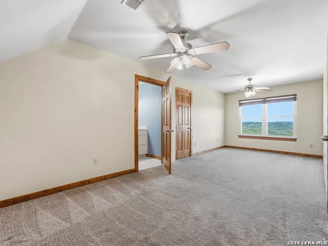 412 Bear Springs Trl Pipe Creek, TX 78063