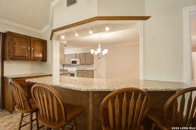 907 LAKE DR Kerrville, TX 78028