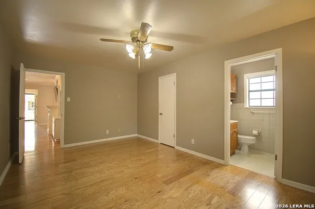 907 LAKE DR Kerrville, TX 78028