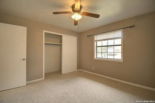 907 LAKE DR Kerrville, TX 78028