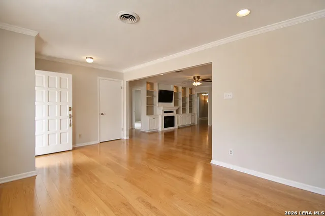 907 LAKE DR Kerrville, TX 78028