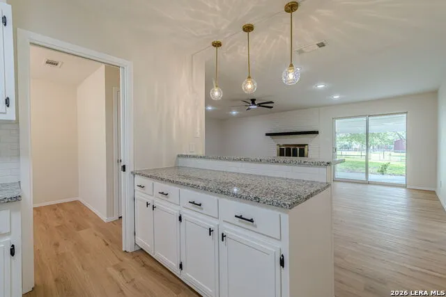 506 Magnolia Jourdanton, TX 78026