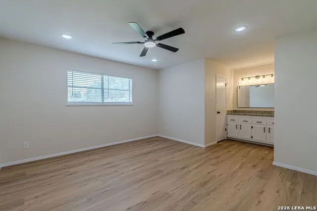 506 Magnolia Jourdanton, TX 78026