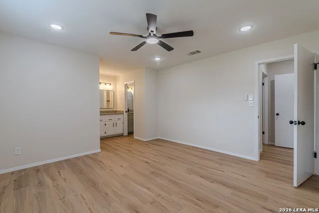 506 Magnolia Jourdanton, TX 78026