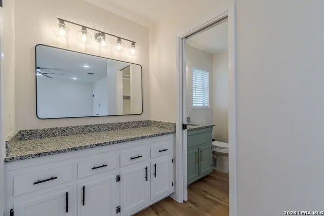 506 Magnolia Jourdanton, TX 78026