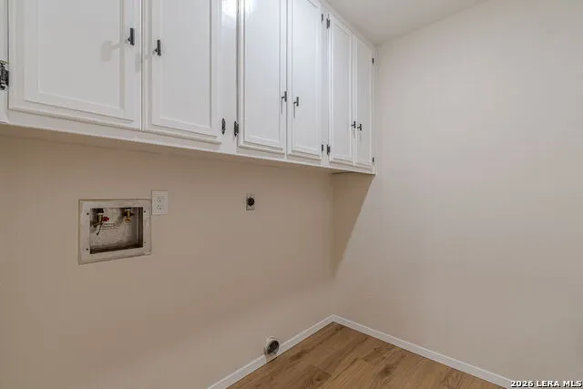 506 Magnolia Jourdanton, TX 78026
