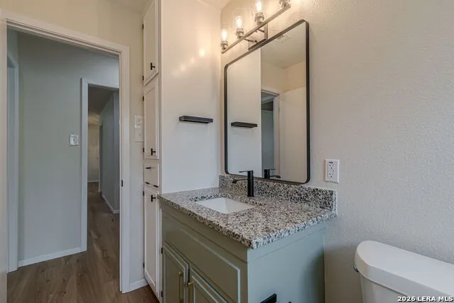 506 Magnolia Jourdanton, TX 78026