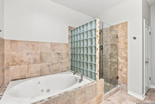 8730 Iliad Universal City, TX 78148